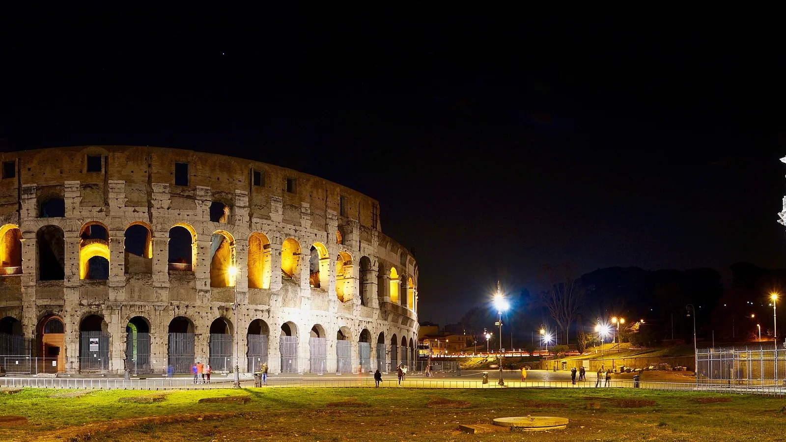 Il Colosseo a Roma di notte, capitale del mercato italiano del gioco online